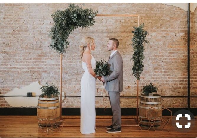 Do you have an arch or arbor to decorate? 4