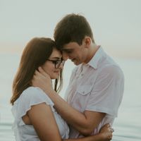 What to wear for engagement pictures? - 2
