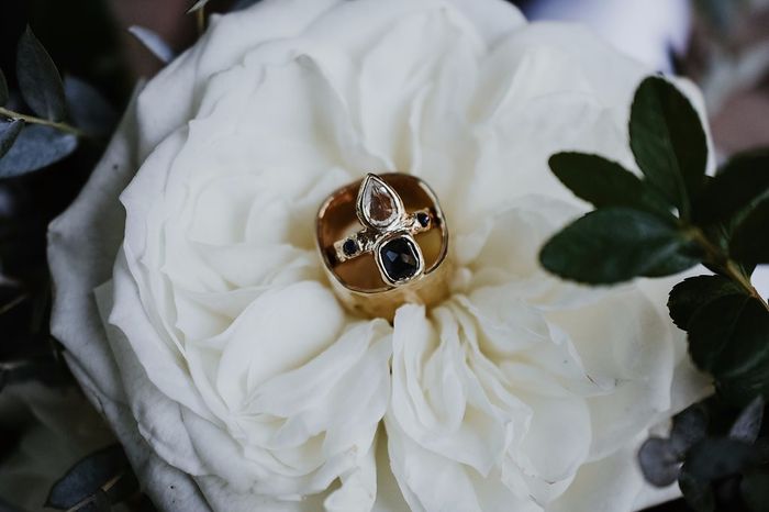 Wedding bands in bouquet