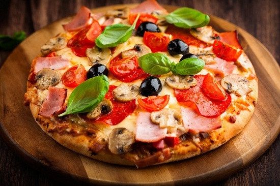 Italian style pizza