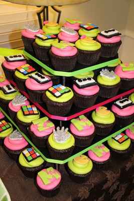 80's themed wedding - 5