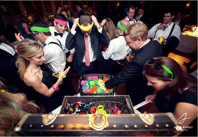 90s themed weddings - 1