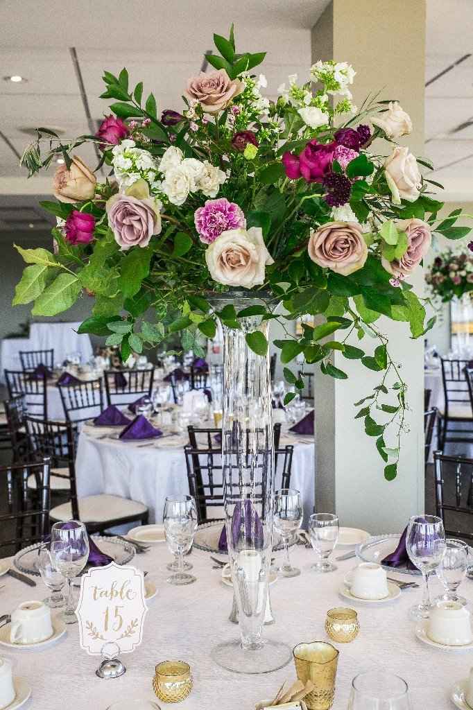 Centerpiece needed for vendor table? - 1