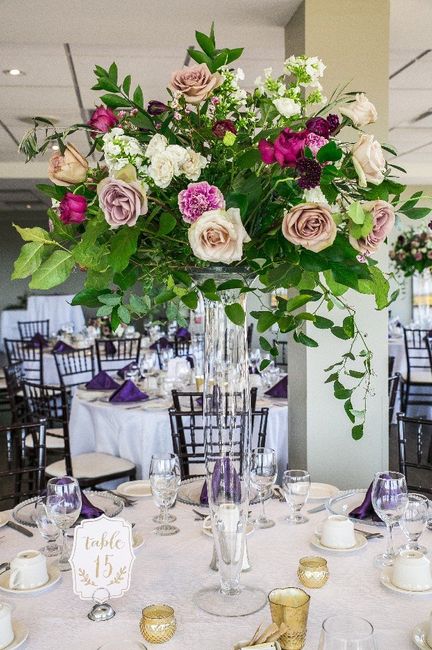 Centerpiece needed for vendor table? 1
