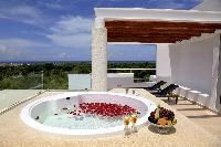 Decktop Jacuzzi!!!