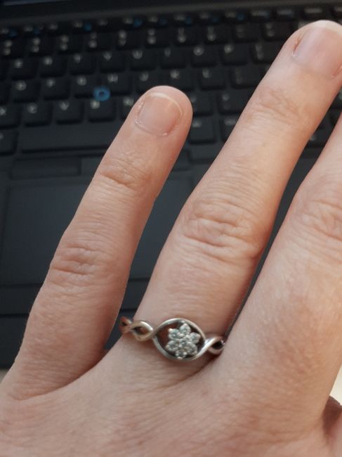 How to find a wedding band to fit with my engagement ring? 7