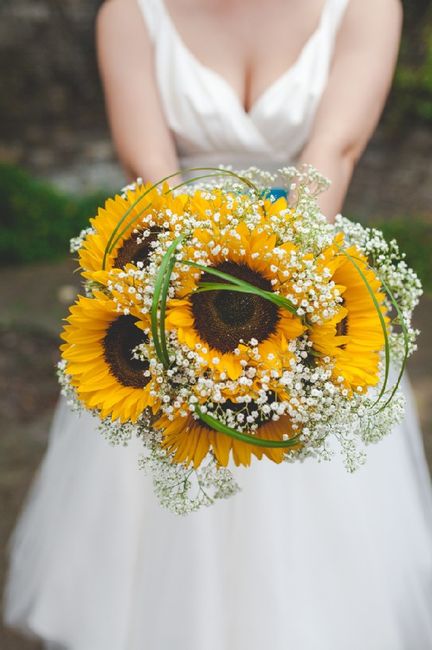 Do you have a favourite flower? Is it going in your bout or bouquet? 6