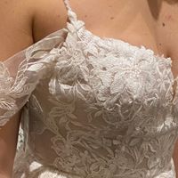 Did anyone change their dress neckline in alterations? Can it be done? - 2