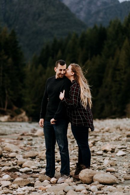 Share your favourite engagement picture! 📷 23