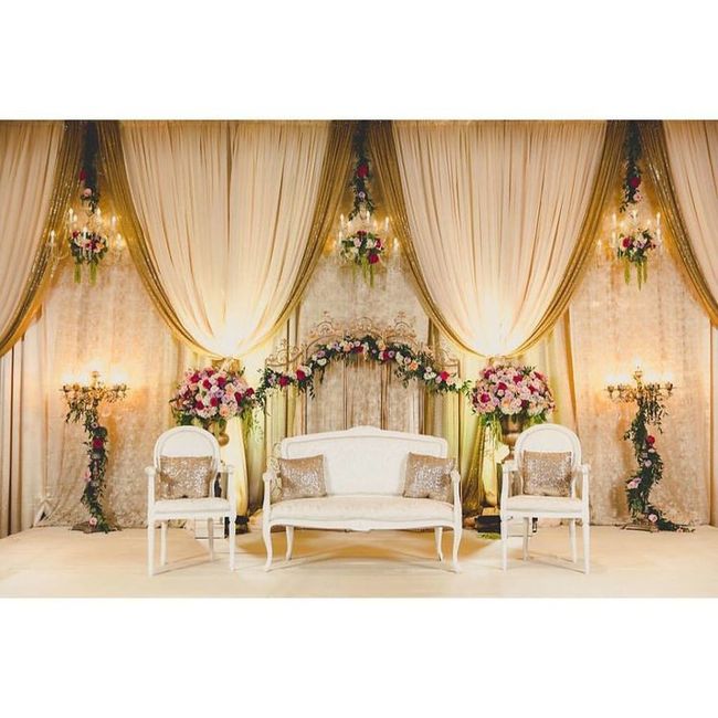Velvet Rope Floral