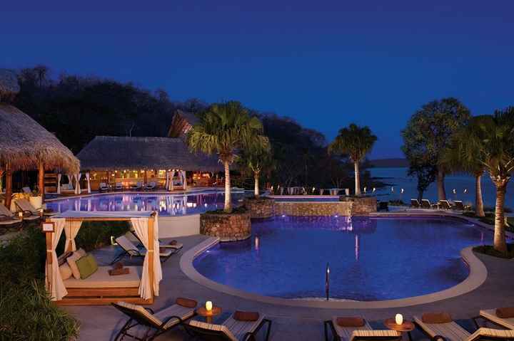 Pool at night 