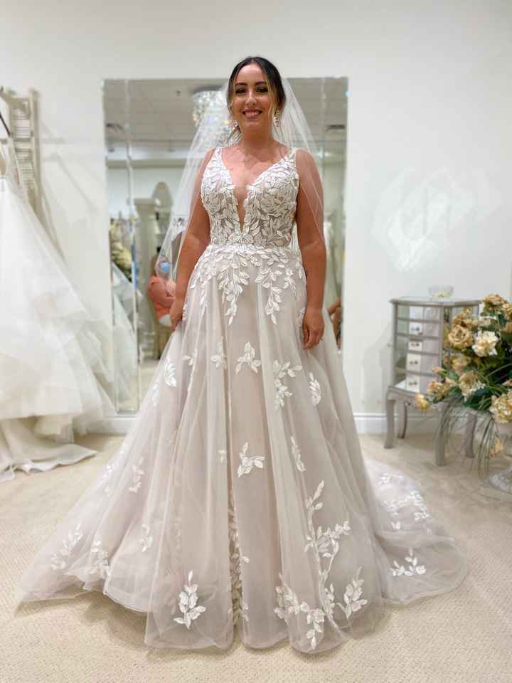 Show off your dress! - 2