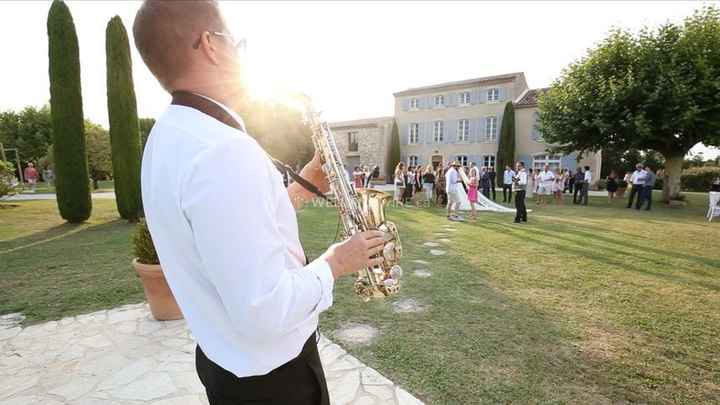 musician saxophone 