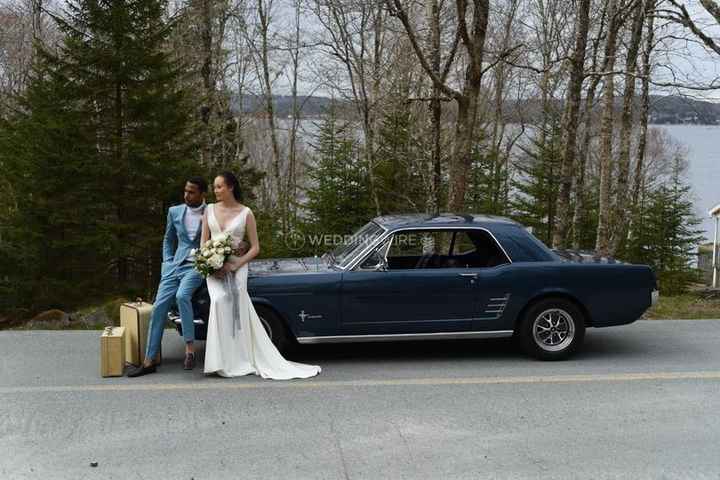 bride groom car traveling car