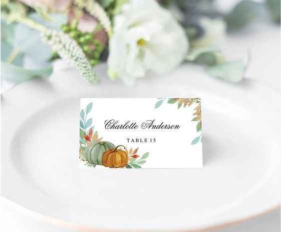 autumnal place card with pumpkin detail