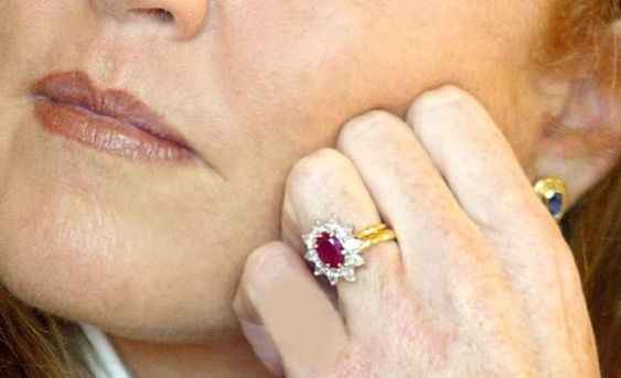 Sarah, Duchess of York engagement ring
