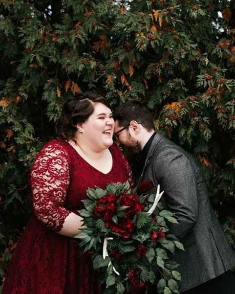 newlyweds, bride and groom, red wedding dress