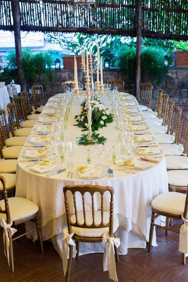 simple oval shaped wedding table