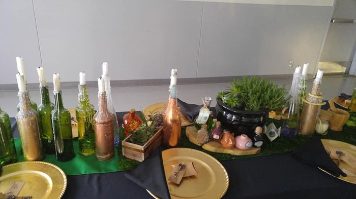 DIY Decor Slytherin tables