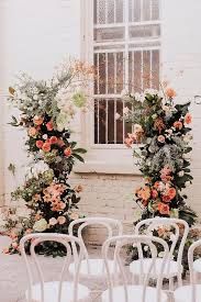 Should i decorate my ceremony structure and how? 3