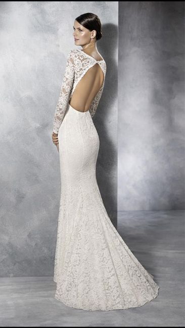 Long-sleeved wedding dress - 1