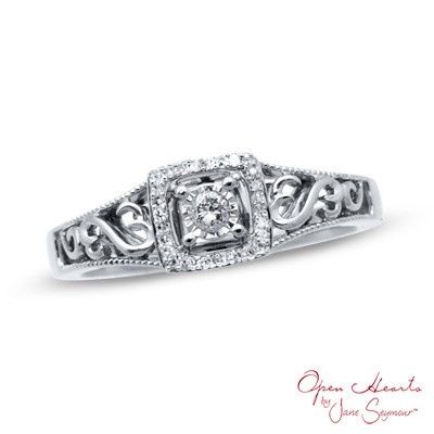 This is the ring I am in LOVE with!