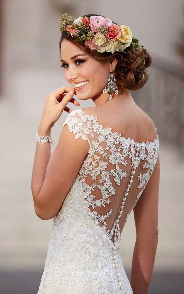 Lace on Back of Wedding Dress