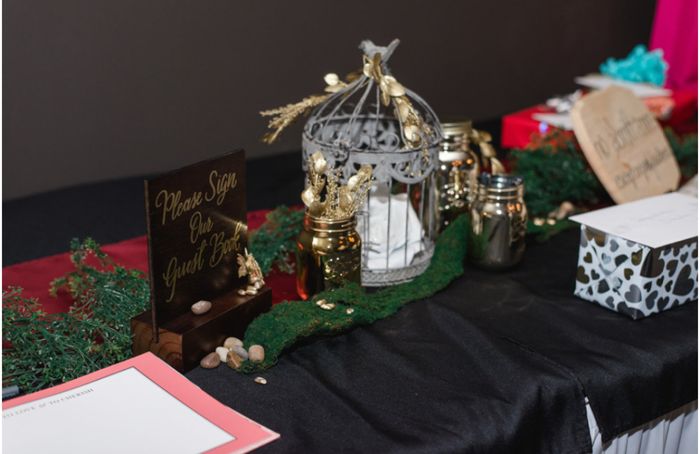 gift table