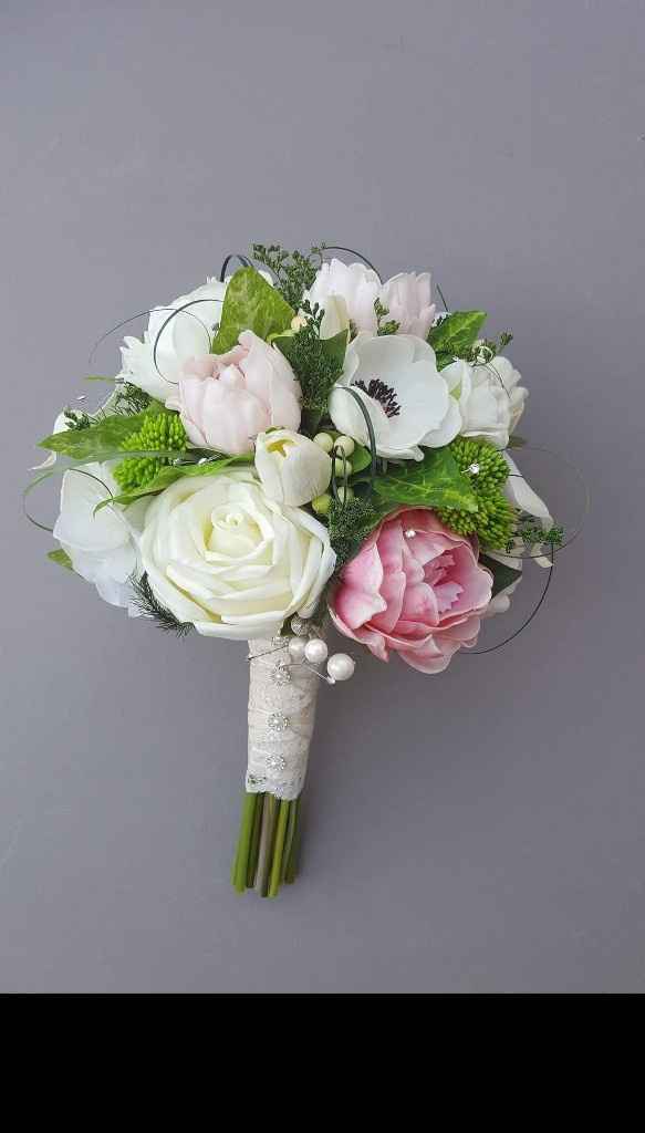  Fake Flowers vs. Real Flowers - 1