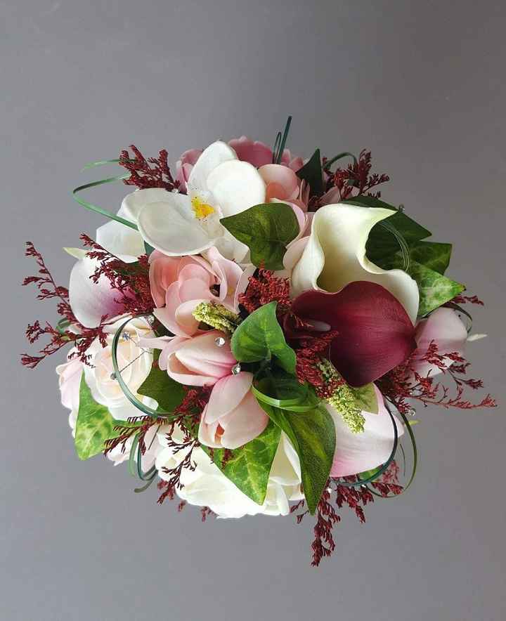  Fake Flowers vs. Real Flowers - 2