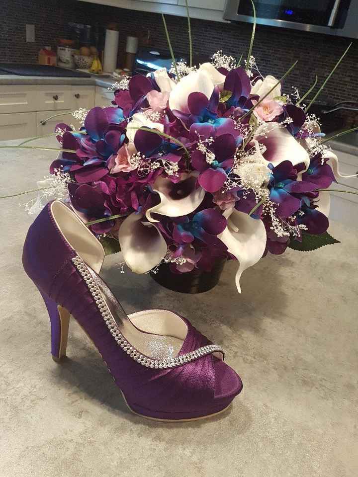 Show me your shoes! - 1