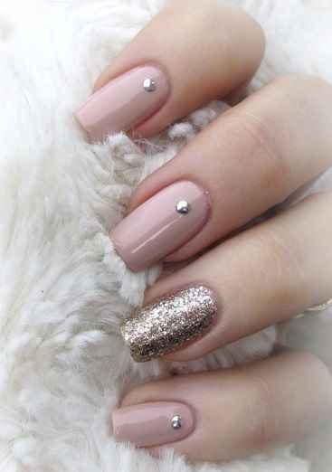 Accent Nail