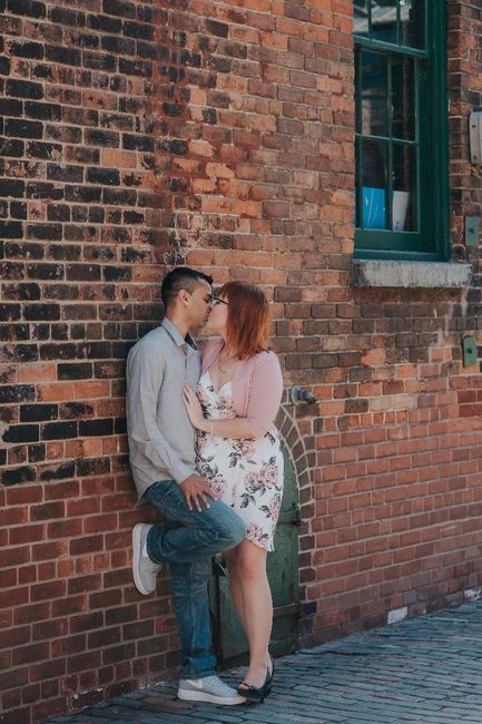 What did you wear for your engagement pics? 23