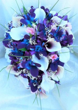 Different bouquet shapes and flowers 6