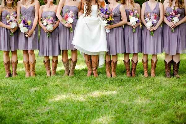 Bride & Bridesmaids in cowboy boots