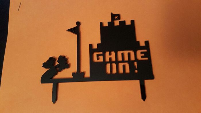Will you have a custom cake topper? - 1