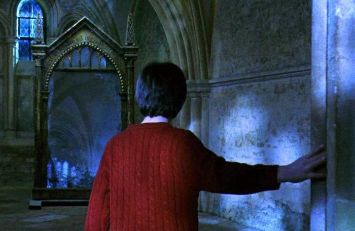 I’m so excited to start working on the mirror of erised from Hp. We want to have it in front of us at the ceremony, as we look in the mirror and see w 1