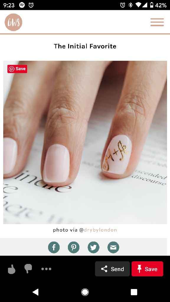 Subtle or statement manicure? - 1