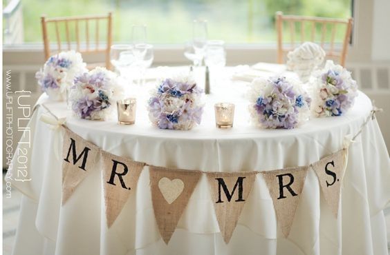 Sweetheart table/decor 2