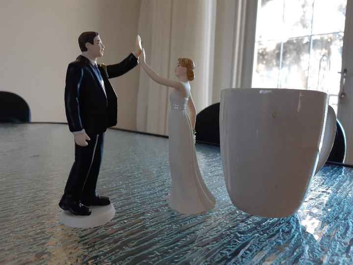 Rent, Borrow, or Buy - Cake Topper - 1