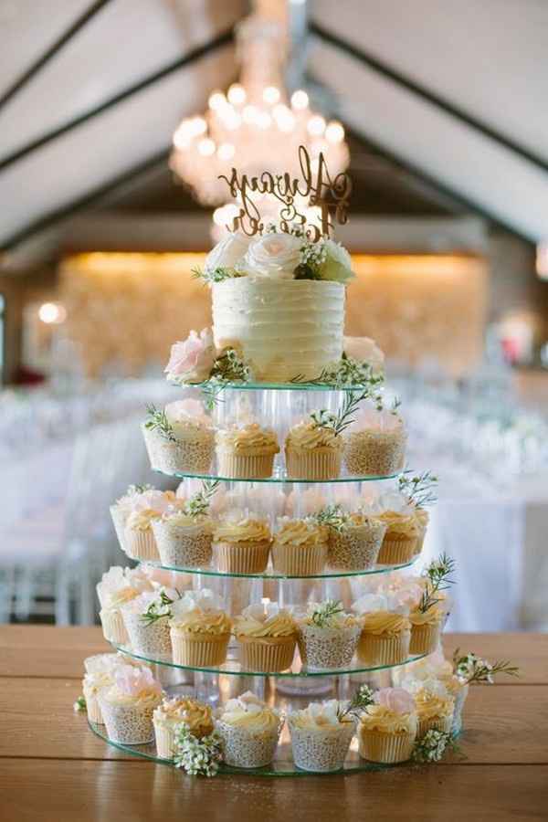 Single layer wedding cake and faux cake - 1