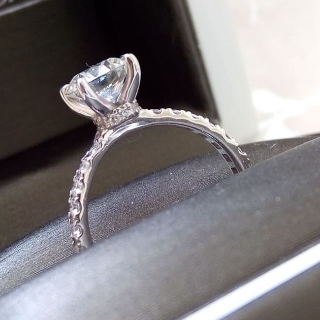 Has anyone had their pave engagement rings resized? 4