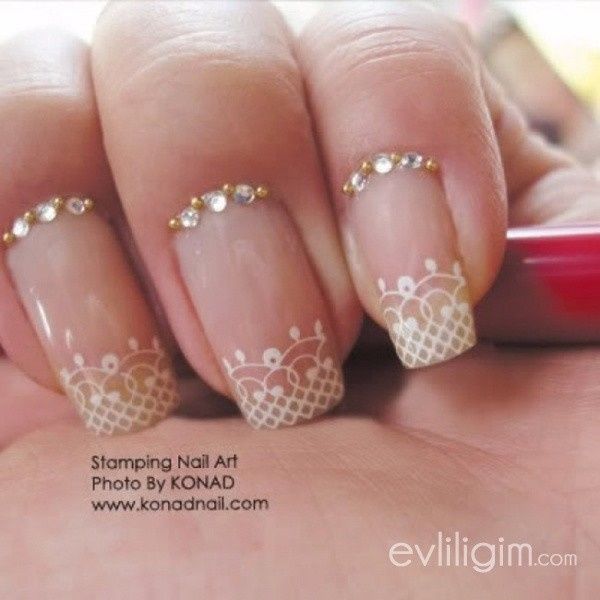 Glitter lace nails - idea