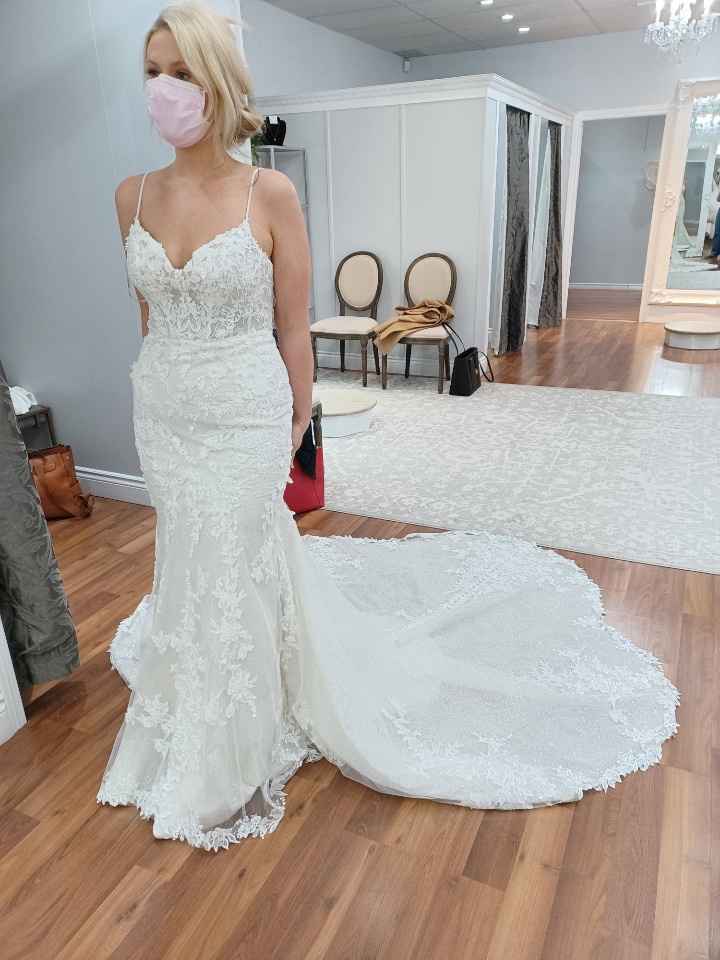 Show me your wedding dresses!! - 1