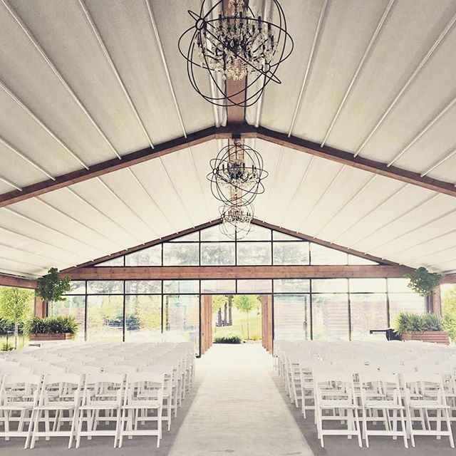 Ceremony space (can have the roof fully/partially open, or closed like this picture)