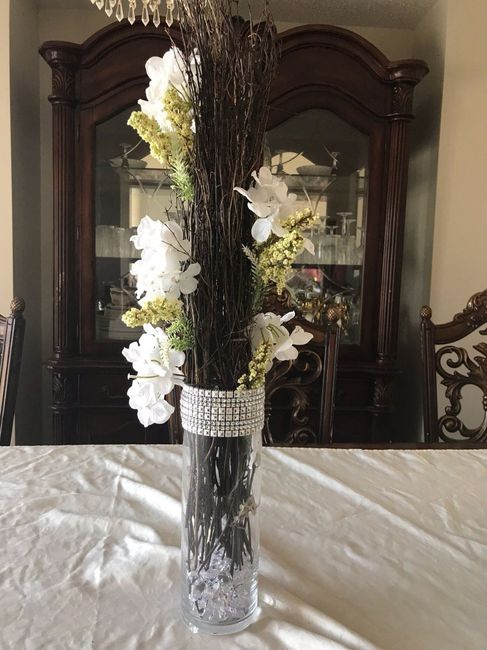 Are fake flowers for center pieces cheesy? 4