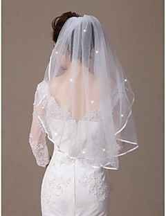 B) Elbow length veil 