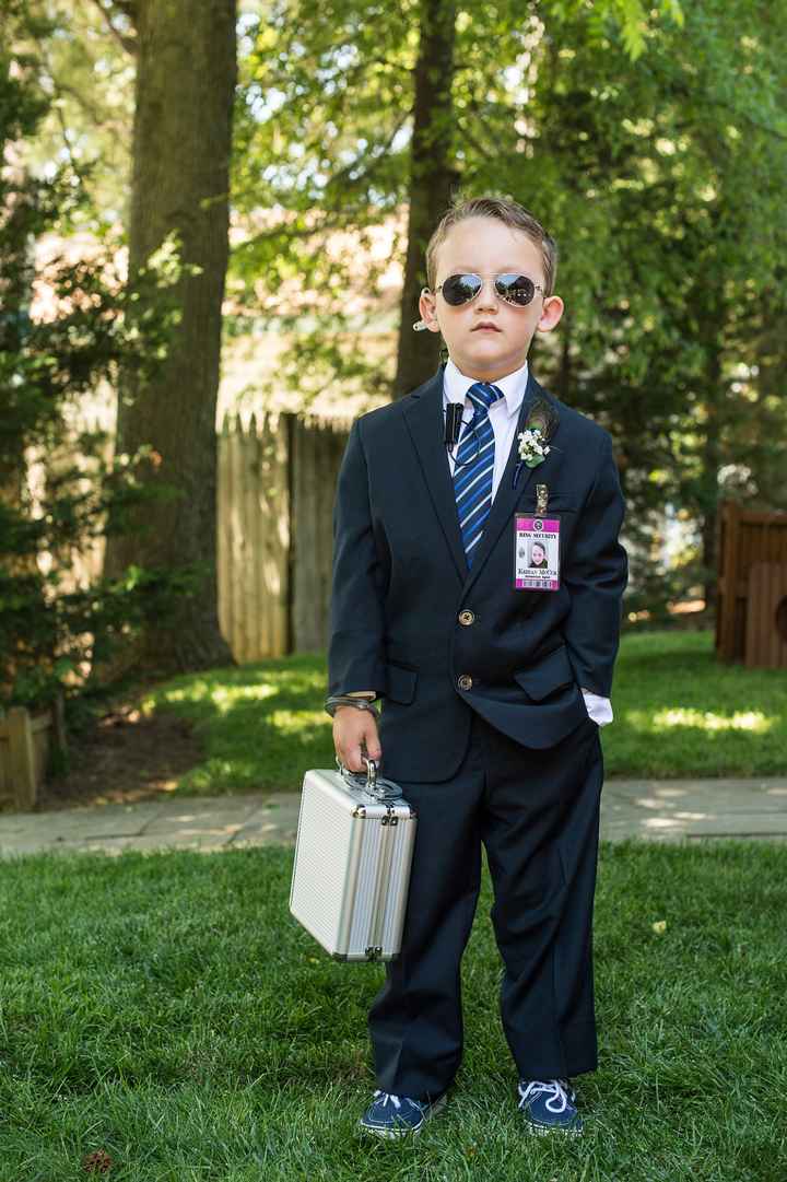 What should my ring bearer carry - 1