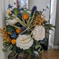 Flowers? Should i diy or just buy them? - 1