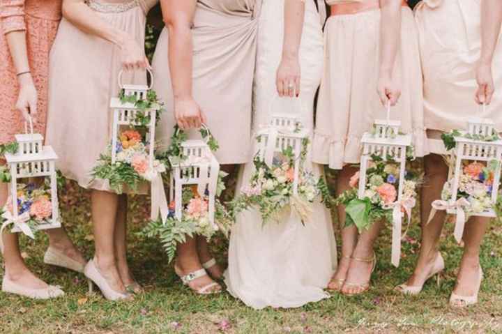 Alternatives to bridesmaid bouquets - 1